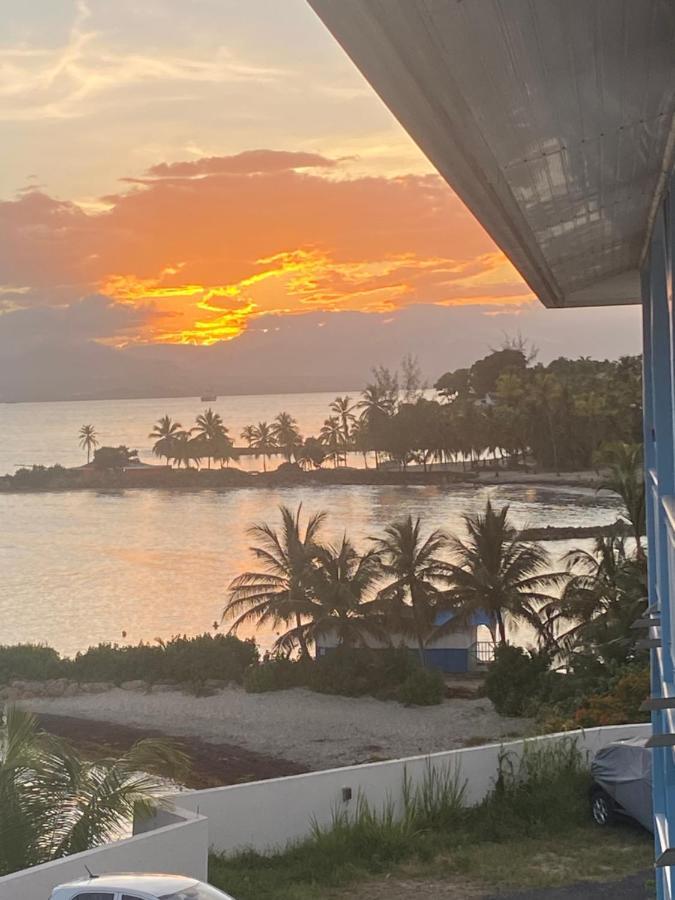 Au Petit Noni Lägenhet Le Gosier  Exteriör bild